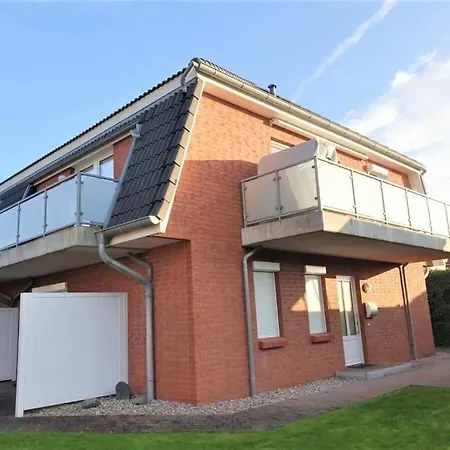 Vakantiehuis In With Swimming Pool Büsum